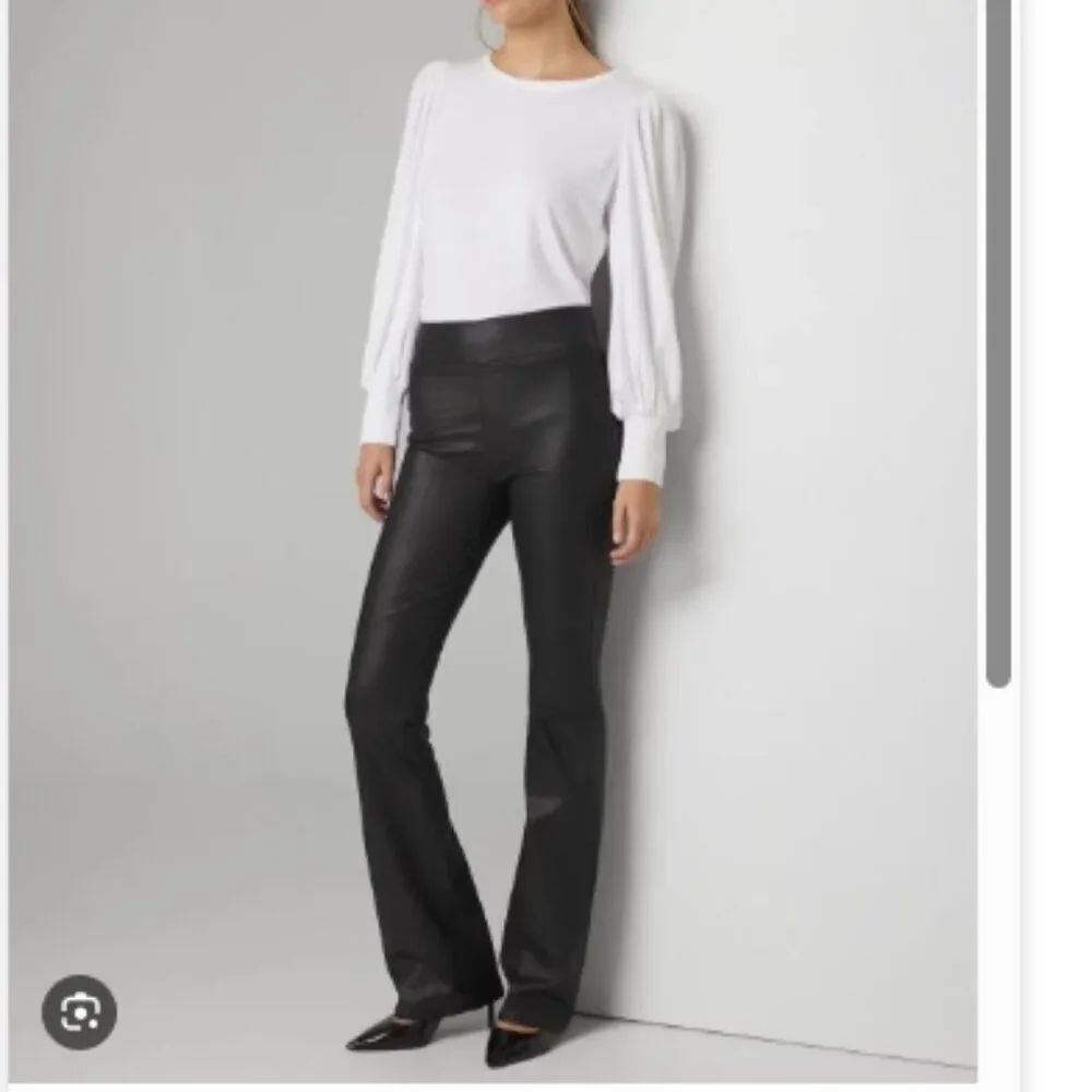 NWOT WHBM Extra High-Rise Coated Pull-On Flare Jeans Black in Size 6